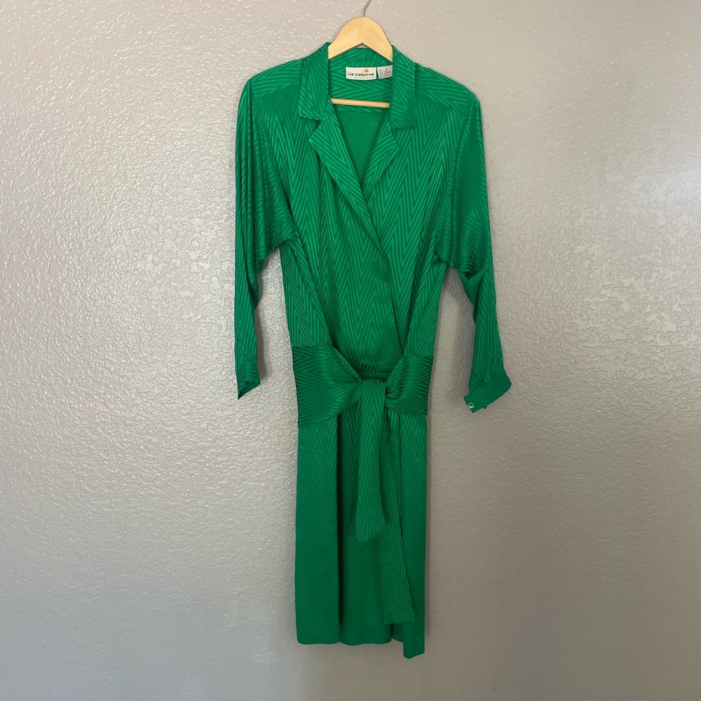 Liz Claiborne Dress 100% Silk Green Color Size 8